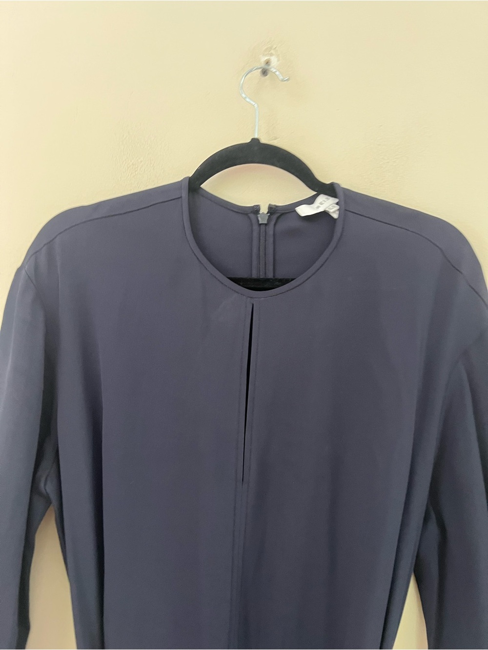 Reiss Navy Keyhole Tie-Waist Midi Dress - Picture 6 of 11